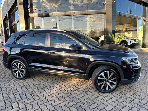 VOLKSWAGEN TAOS 1.4 250 TSI TOTAL FLEX HIGHLINE AUTOMÁTICO VOLKSWAGEN TAOS 1.4 250 TSI TOTAL FLEX HIGHLINE AUTOMÁTICO